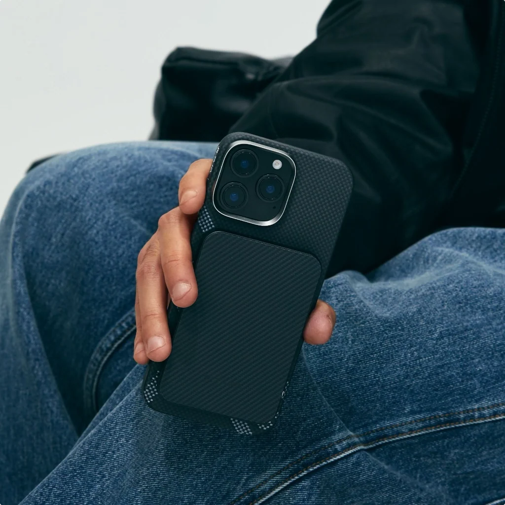 iPhone 16 Pro Max Karbon Kılıf MagSafe Uyumlu Aramid Fiber - Edge Rebuilding Siyah