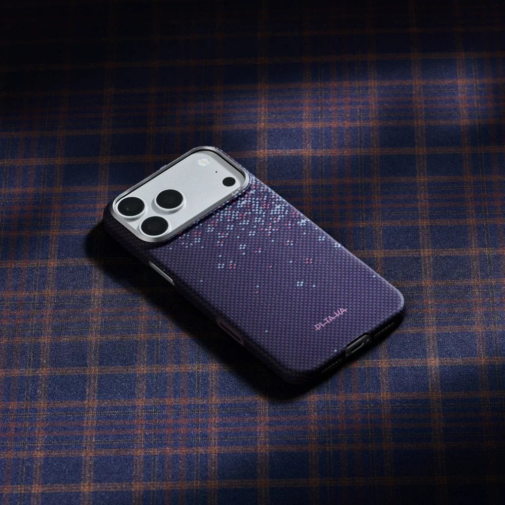 Pitaka iPhone 17 Pro Karbon Kılıf MagSafe Uyumlu Aramid Fiber - Edge Twilight Violet