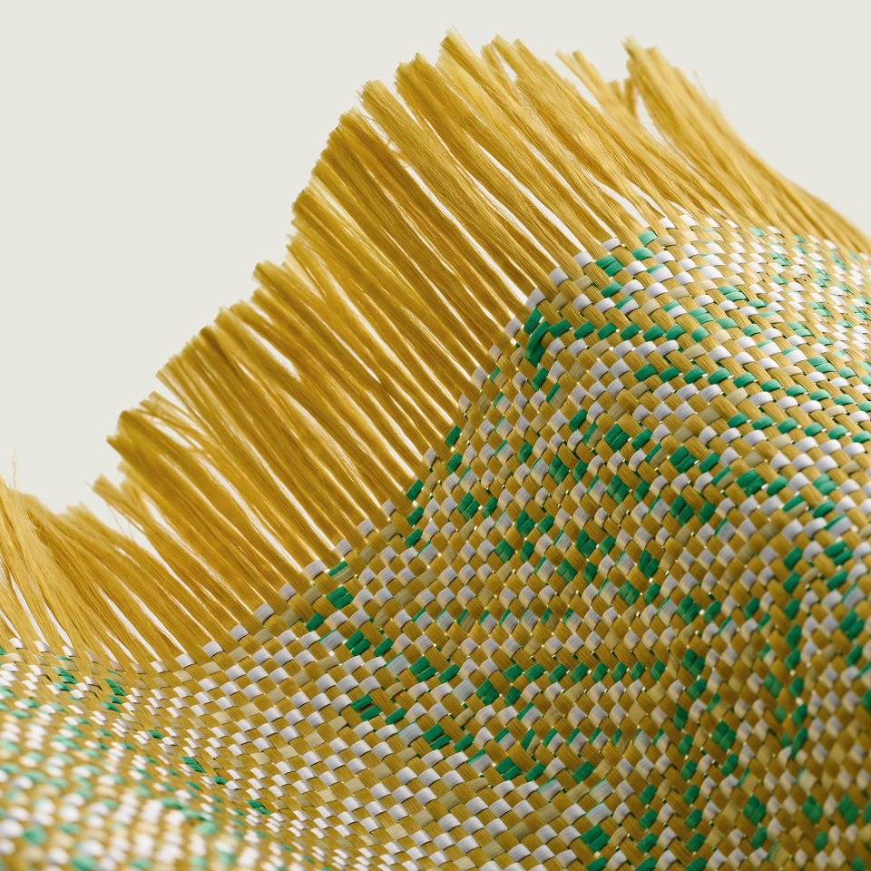 iPhone 18 Pro Karbon Kılıf MagSafe Uyumlu Aramid Fiber - Edge Surging Awn