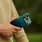 iPhone 18 Pro Max Karbon Kılıf Edge Summer Noon - açık havada elde tutulan kılıf