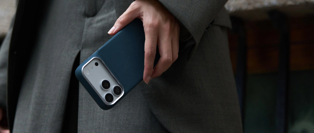 iPhone 18 Pro Max Karbon Kılıf MagSafe Uyumlu Aramid Fiber - Edge Blue's Red