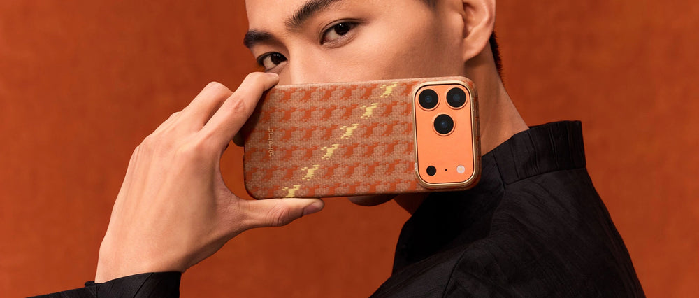 iPhone 17 Pro Max Karbon Kılıf MagSafe Uyumlu Aramid Fiber - Edge Amber