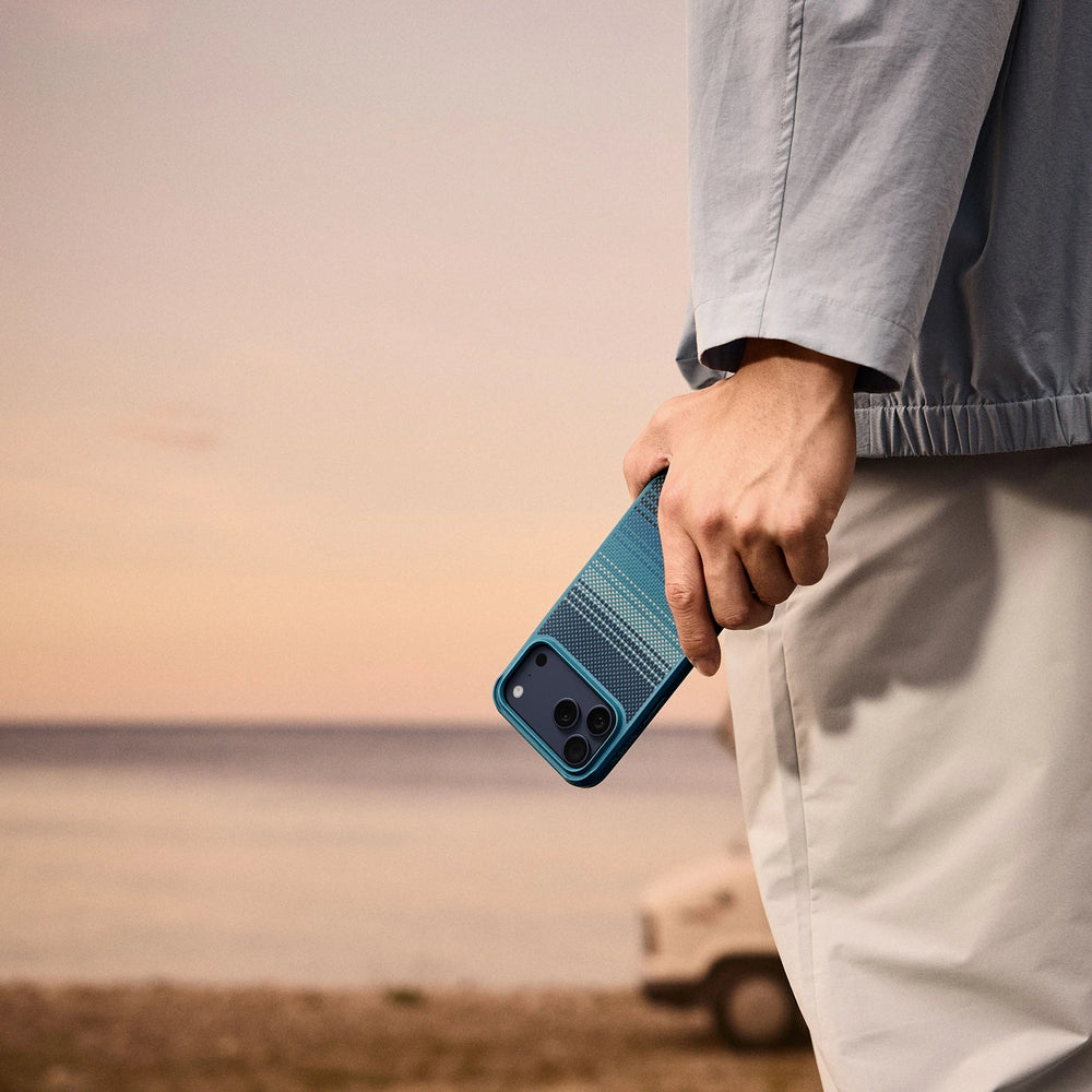 iPhone 17 Pro Max Karbon Kılıf MagSafe Uyumlu Aramid Fiber - Cairn Moonrise