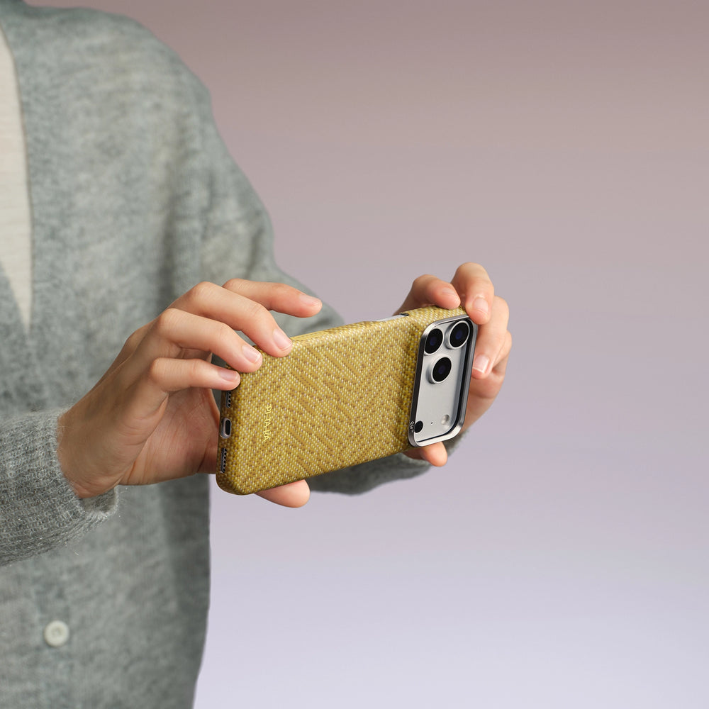 iPhone 18 Pro Karbon Kılıf MagSafe Uyumlu Aramid Fiber - Edge Surging Awn