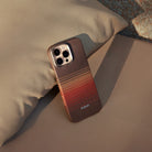 Pitaka iPhone 16 Pro Karbon Kılıf MagSafe Uyumlu Aramid Fiber - Edge Sunset